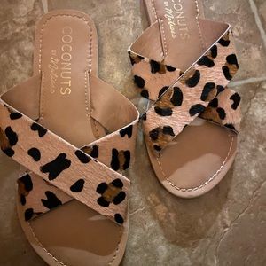 Coconuts by Matisse sandals Sz 7